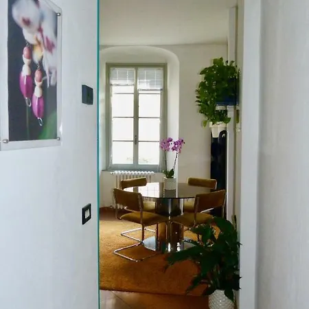 Apartment La Flo House *
